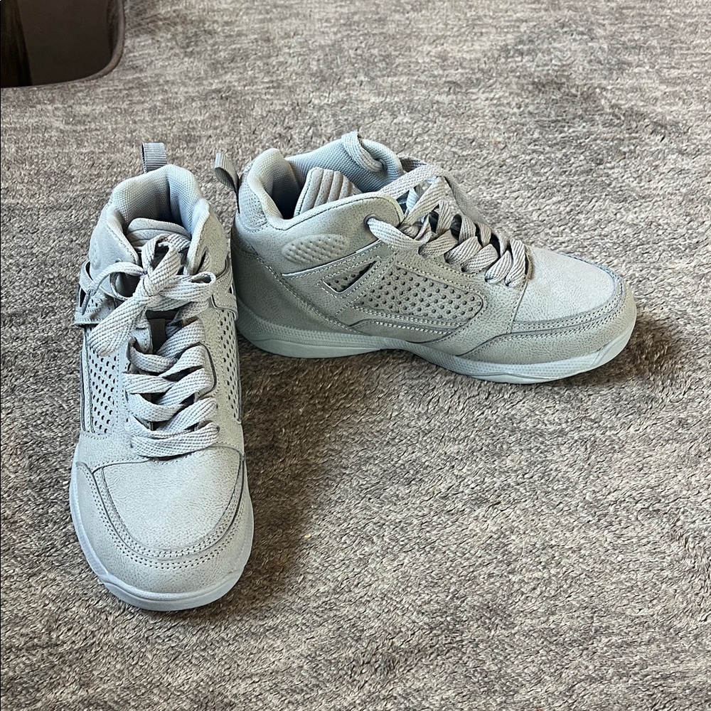 Never worn boys shoes